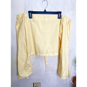 NWT Boohoo yellow off the shoulder linen top